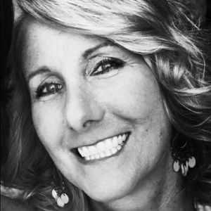 Meet your Posher, Lora